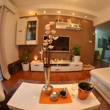 Apartment Beg Раб Екстер'єр фото