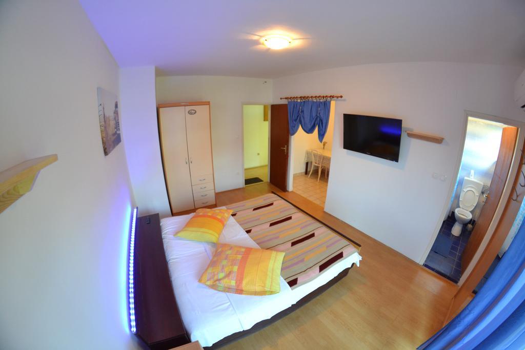 Apartment Beg Раб Екстер'єр фото