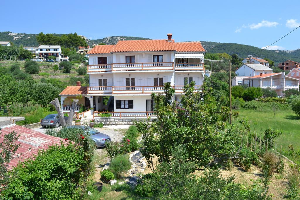 Apartment Beg Раб Екстер'єр фото